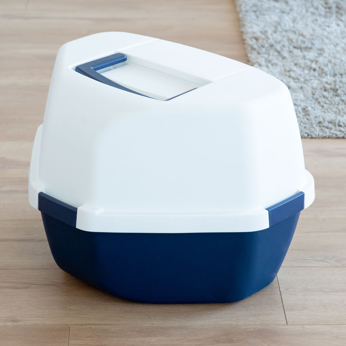 Large Hooded Corner Litter Box with Scoop, Navy - IRIS USA, Inc.